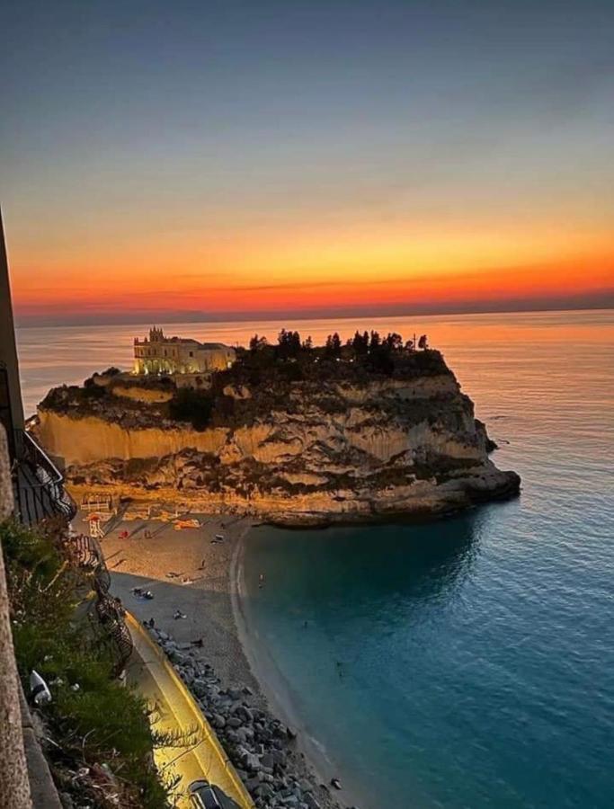 Imperial Rooms Tropea Esterno foto